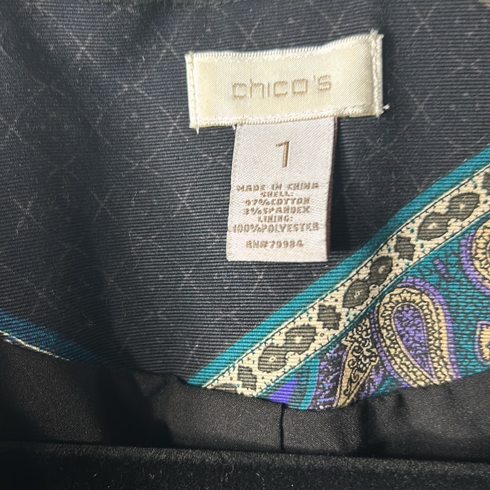 Black Geometric Patterned Blazer - image 2